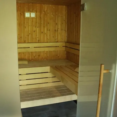 Magnifique Loft De 180m2 Avec Jacuzzi Et Fitness Genève